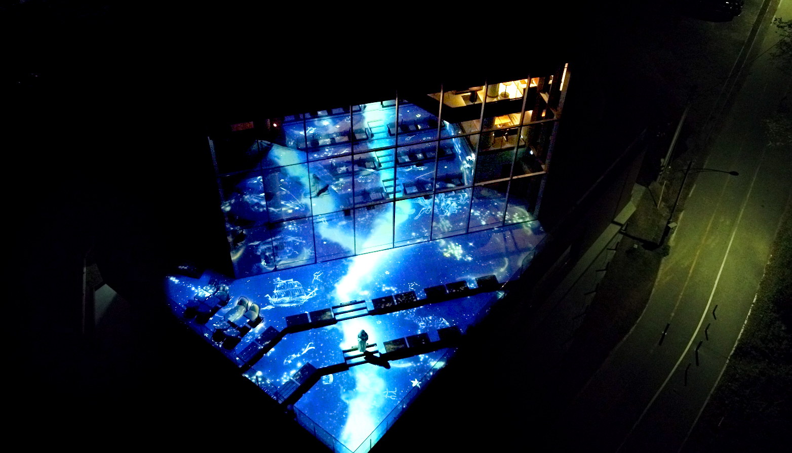 스타벅스 더춘천 미디어아트 특별전 <JOURNEY> — 9