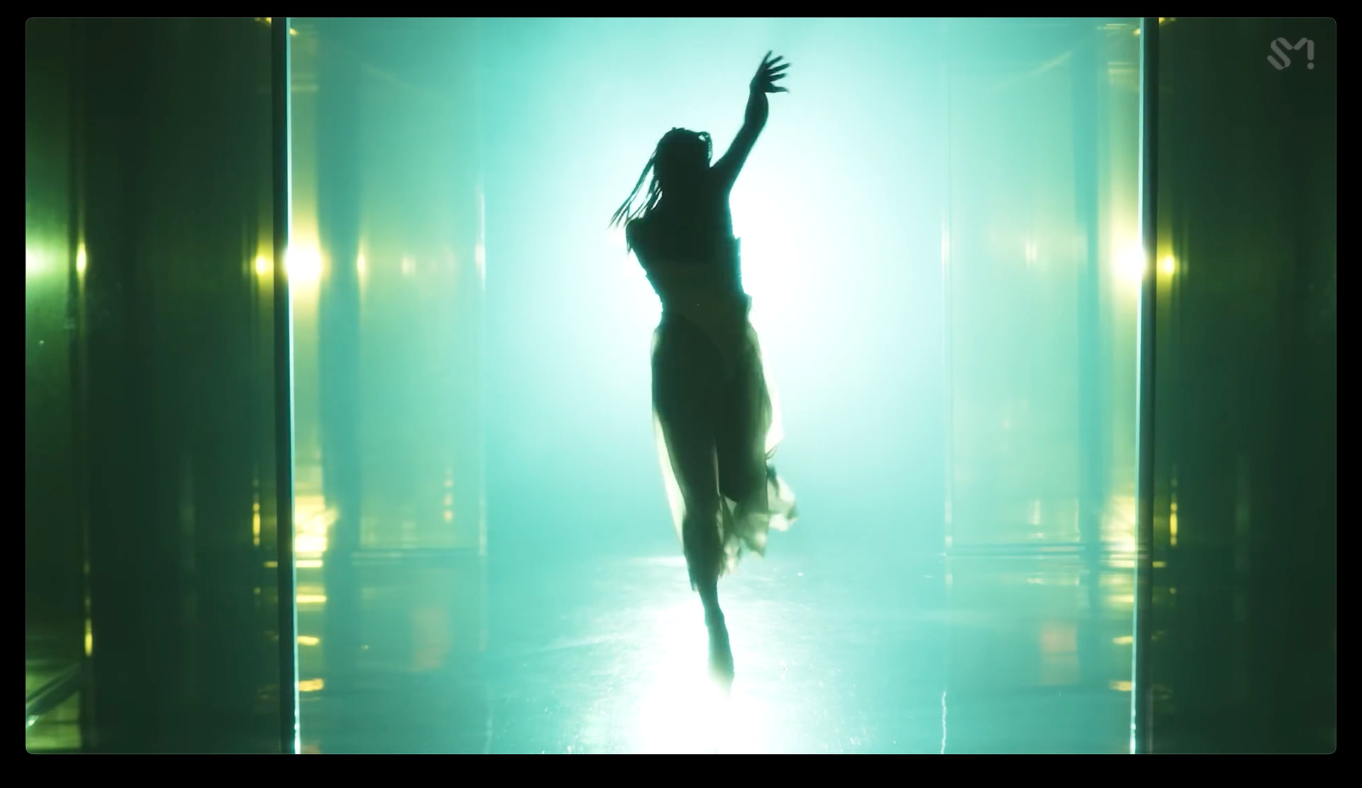 aespa <Supernova (Grimes Remix)> MV (The Other World Ver.) — 10