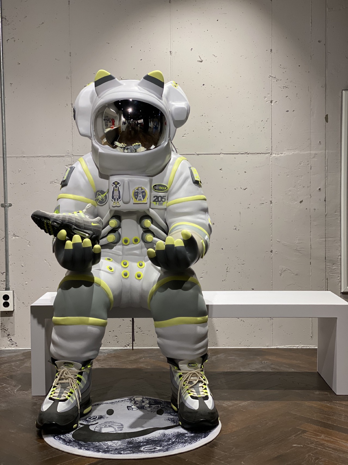 매장 상설 전시 오브제 <SPACEMAN> 제작 — 2